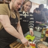 Warsztaty integracyjne w studiu kulinarnym Cook'n'fun