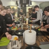 Warsztaty integracyjne w studiu kulinarnym Cook'n'fun